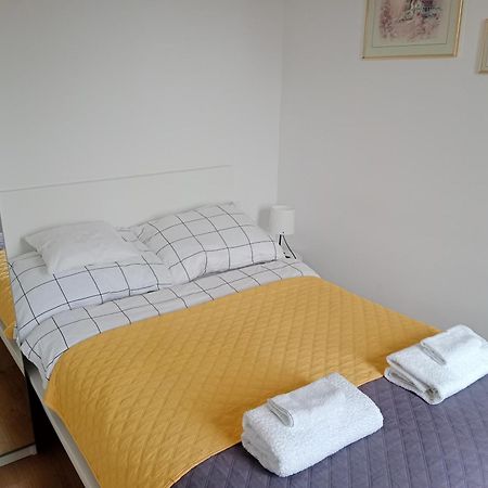 Apartament Dwupokojowy Ostrowiec Swietokrzyski Ngoại thất bức ảnh