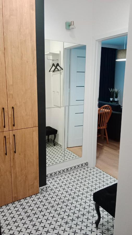 Apartament Dwupokojowy Ostrowiec Swietokrzyski Ngoại thất bức ảnh